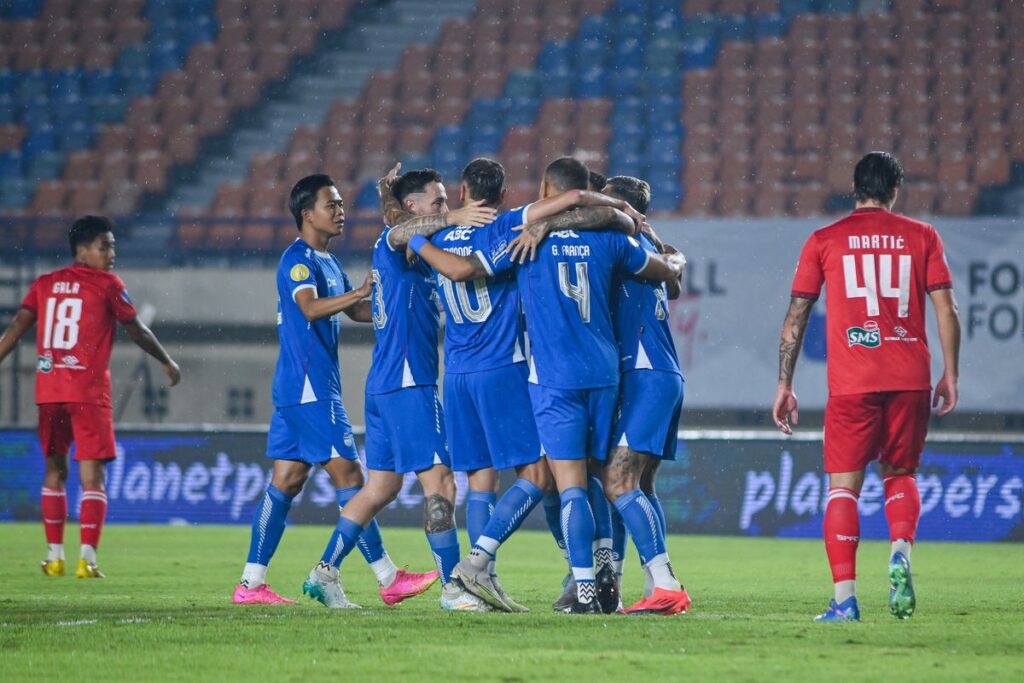 Persib Siap Hadapi Desember Berat, Hodak: 'Pemain Butuh Istirahat'-ggxpj5.com